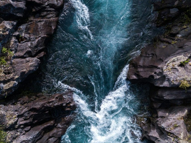 Sustainable water management project supported by Aguatura